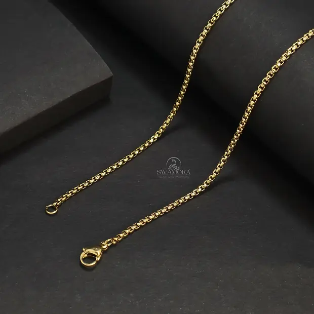 Delicate-Box-Chain-Design-Gold-Plated-Necklace-2-scaled.webp