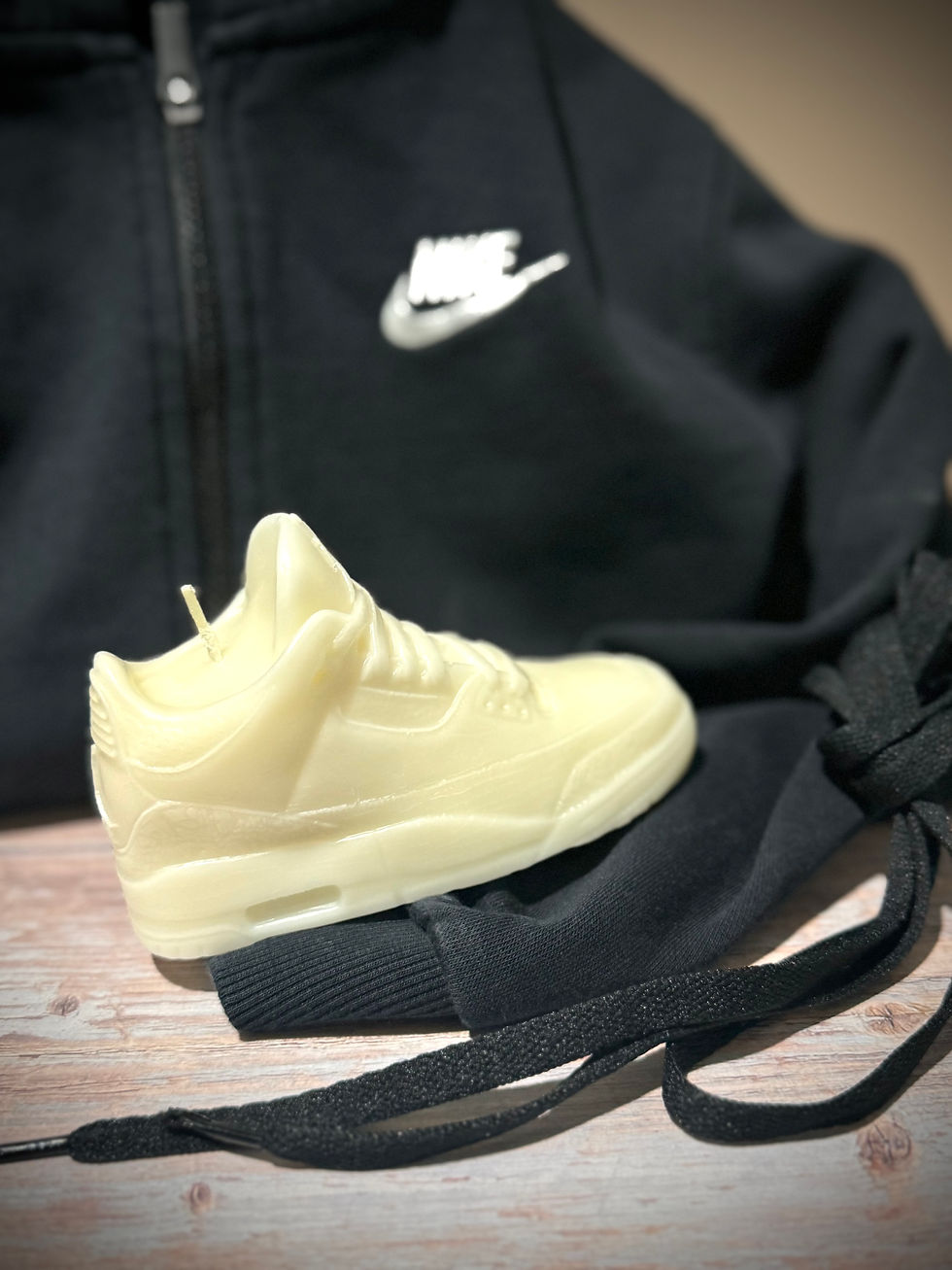 Thumbnail: Sneaker Candle Bk-Wt