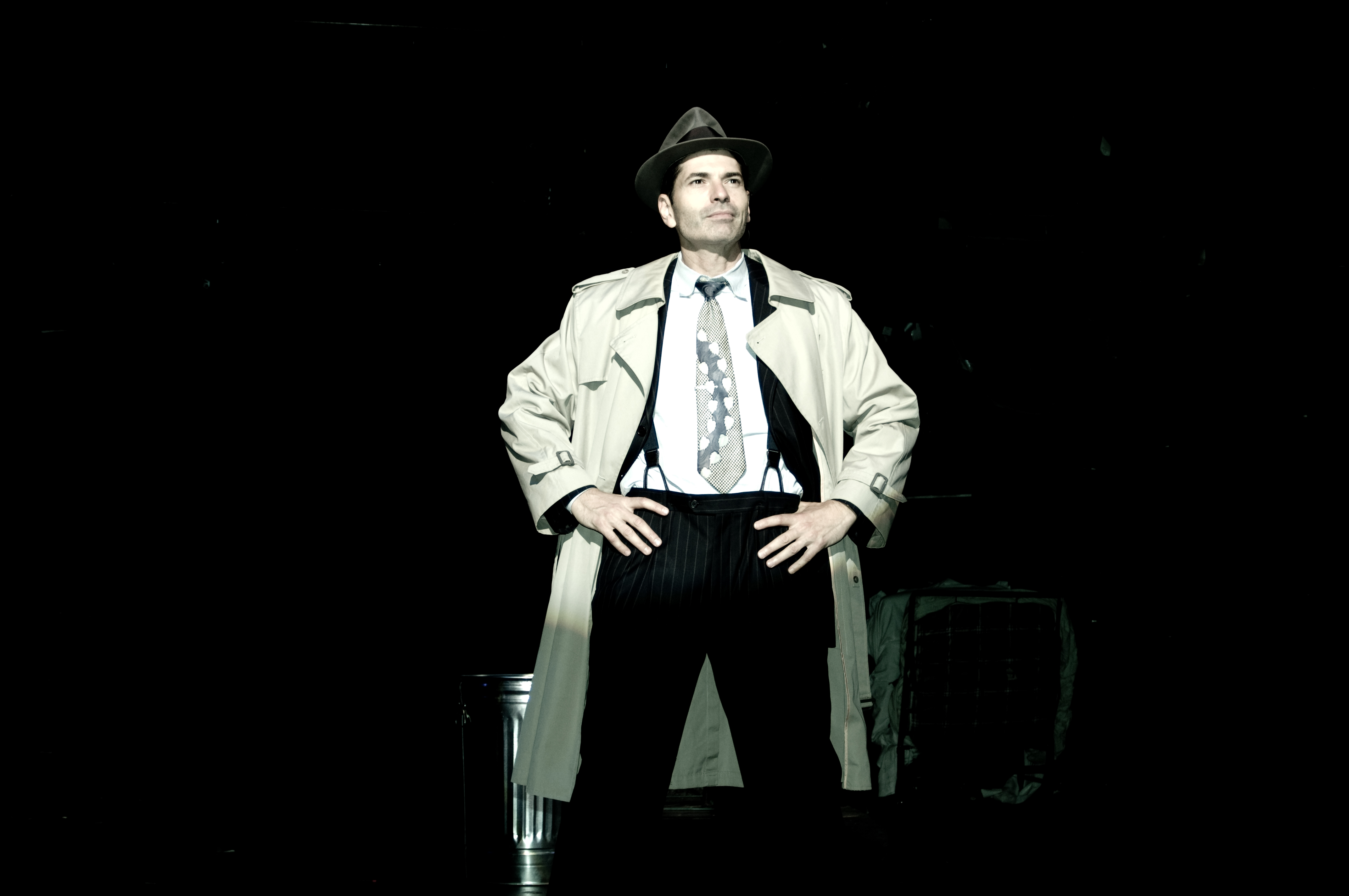 Joe Barbara as Scoop O'Reilly