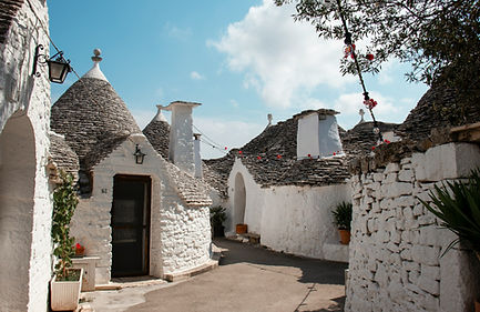 kirsten-velghe-puglia-unsplash.jpg