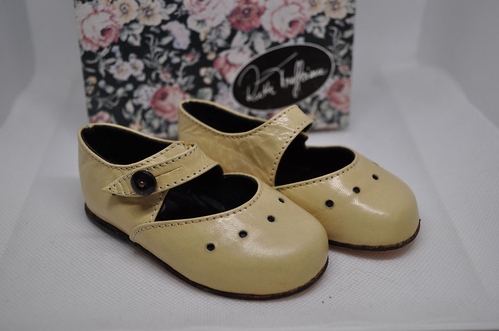 Puppen-Lederschuh Gr. 4 von Ruth Treffeisen