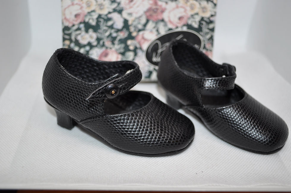 Puppen-Lederschuh mit Absatz Gr. 4 von Ruth Treffeisen