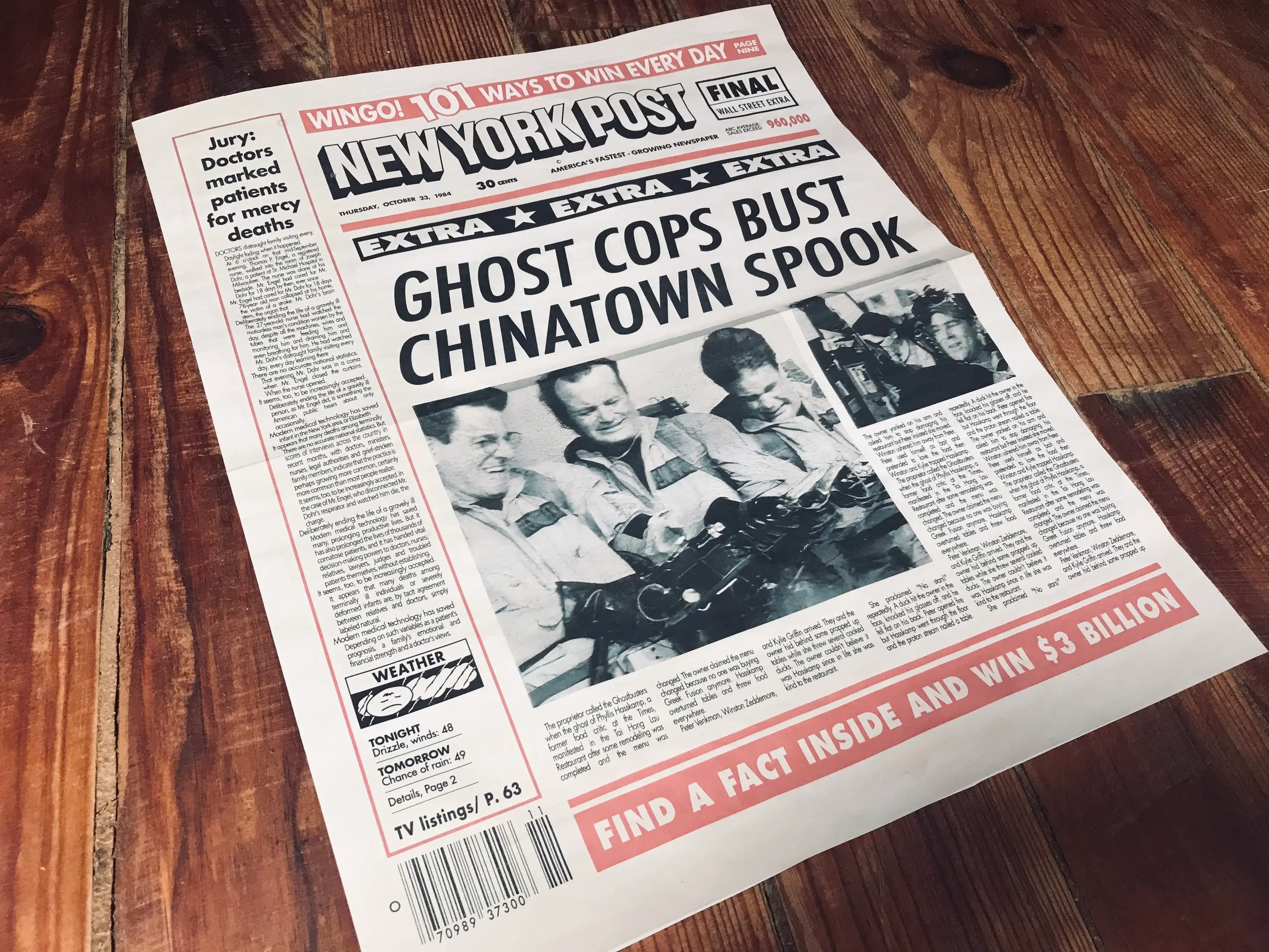 New York Post Ghostbusters « Ghost Cops Bust Chinatown Spook »- REPLICA (Ghostbuster I)