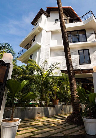 2. Exterior (1).JPG