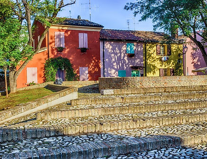 Cesenatico-FC-Piazzetta-della-Conserve-Ph.-Vivida-Photo-PC-via-shutterstock.jpg