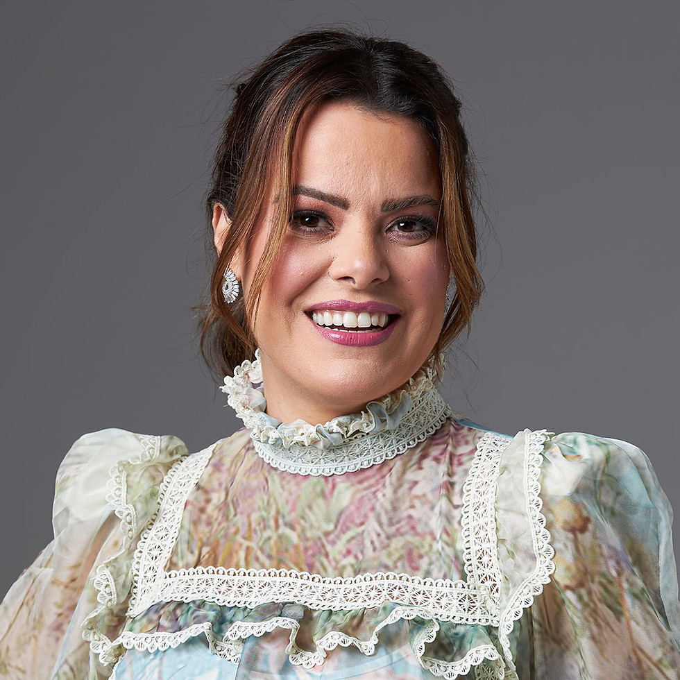 Ana Paula Valadão Bessa_sml.jpg