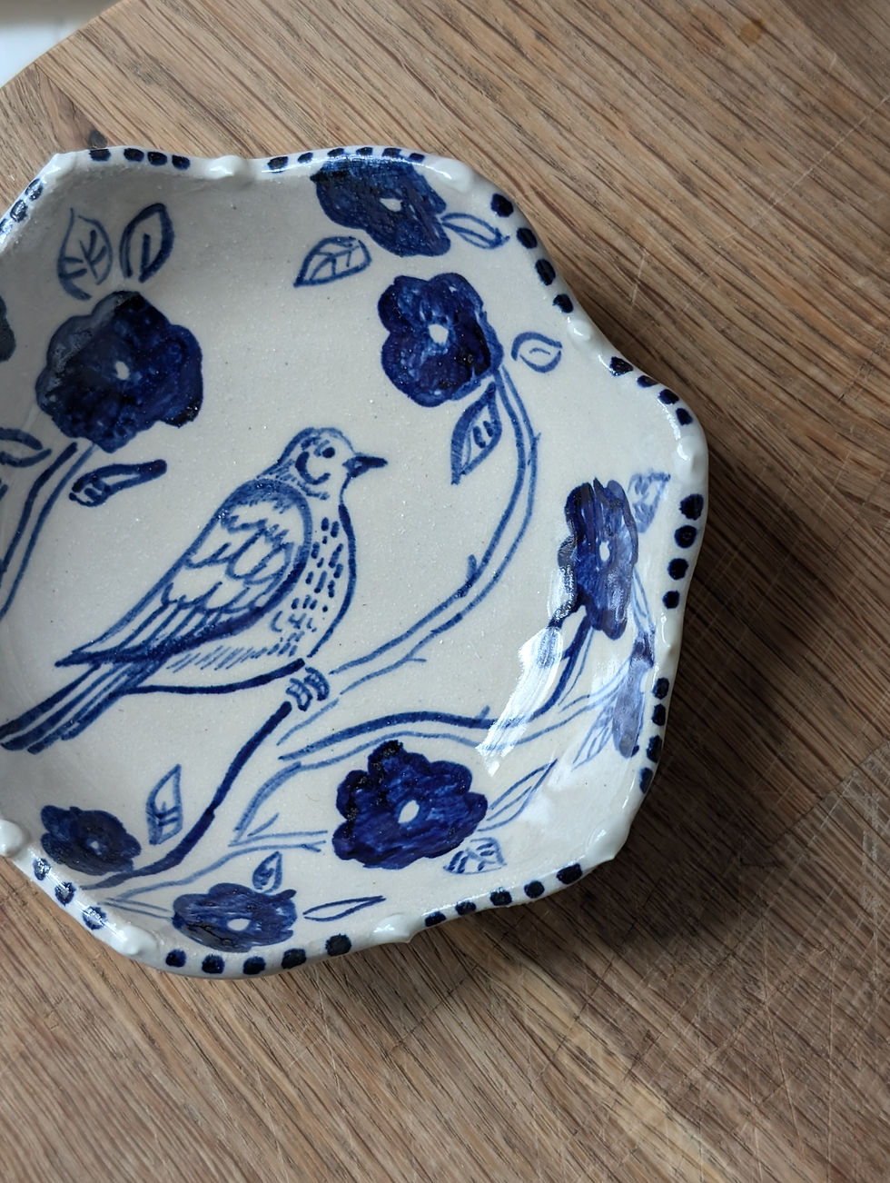 Thumbnail: In The Rose Bush trinket dish 🔴