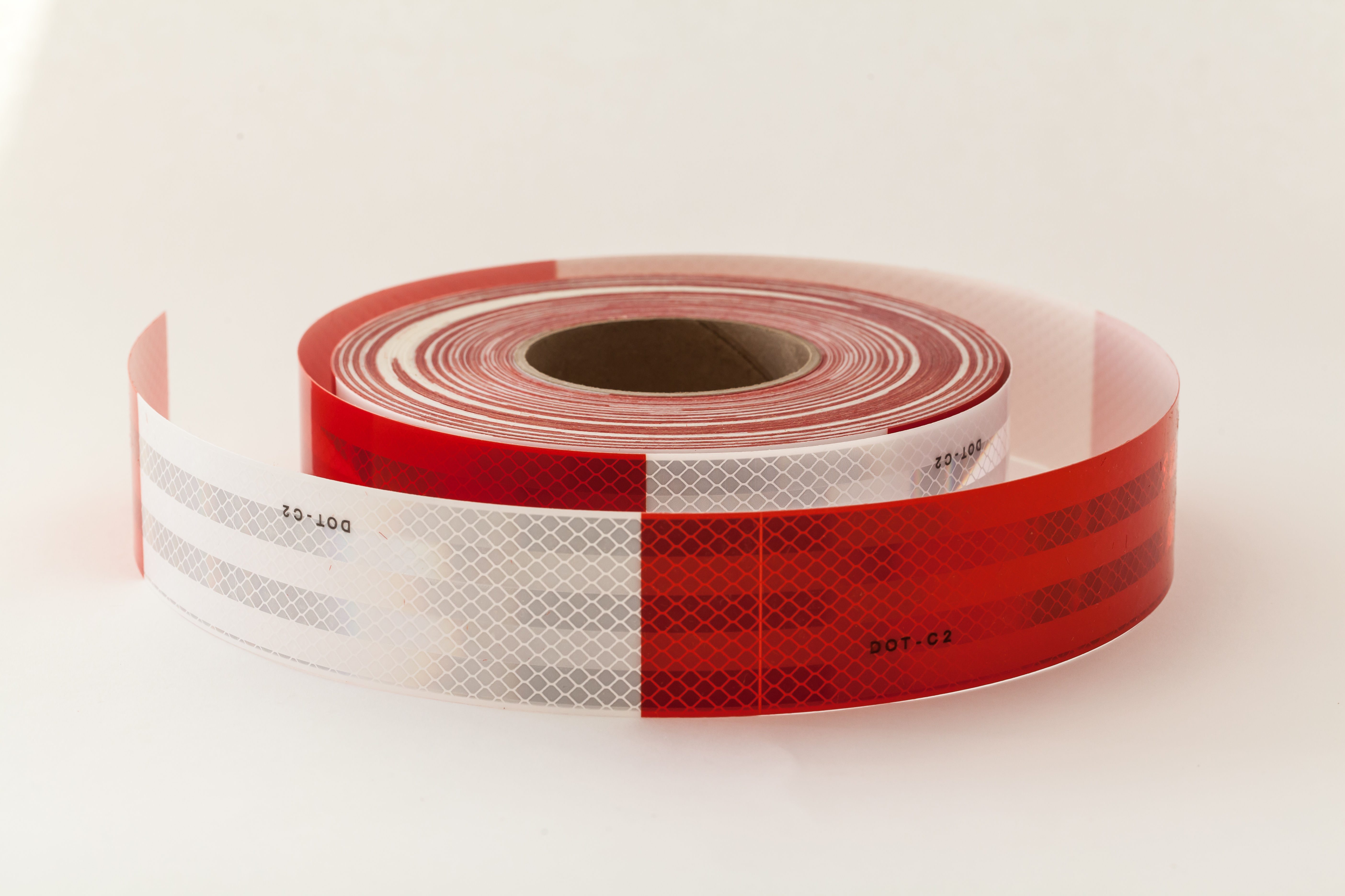 3M 983-326-1"x50yds Red/White Diamond Grade Conspicuity Mater