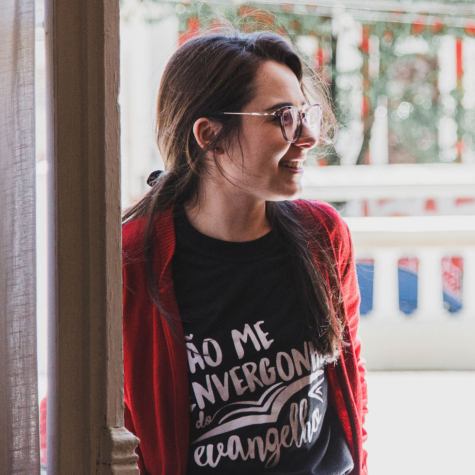 PATRÍCIA EVANGELISTA