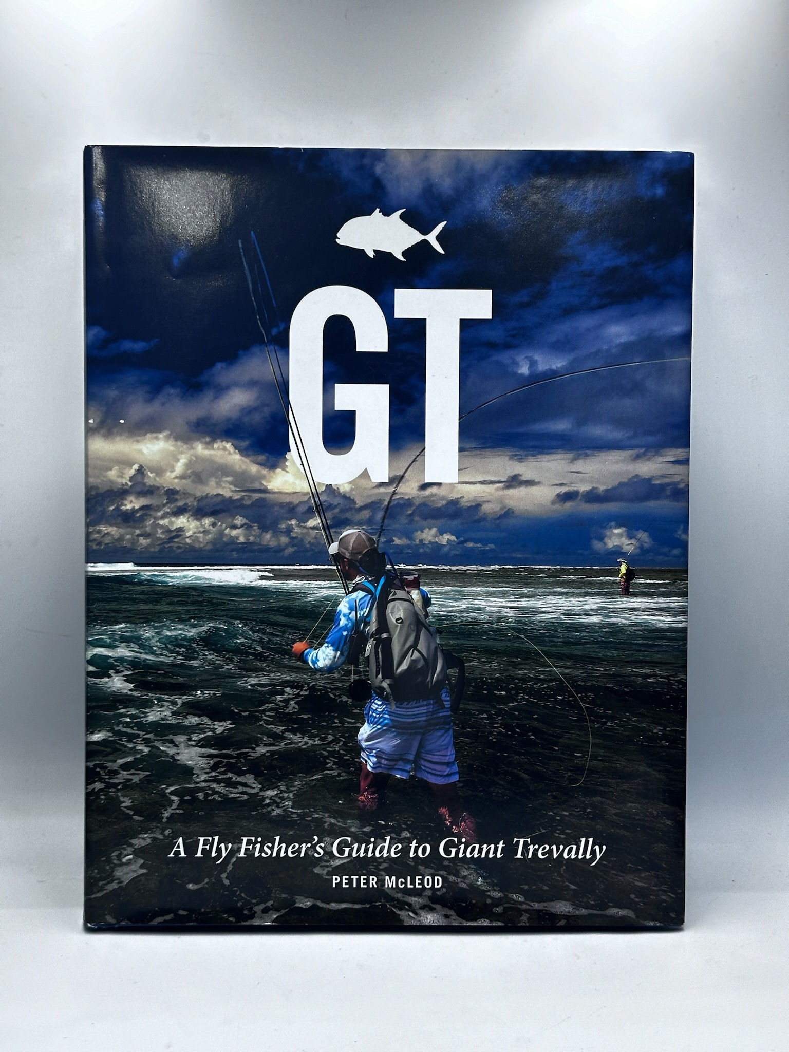GT A Fly Fisher's Guide to Giant Trevally (Peter Mcleod) Pre-owned,