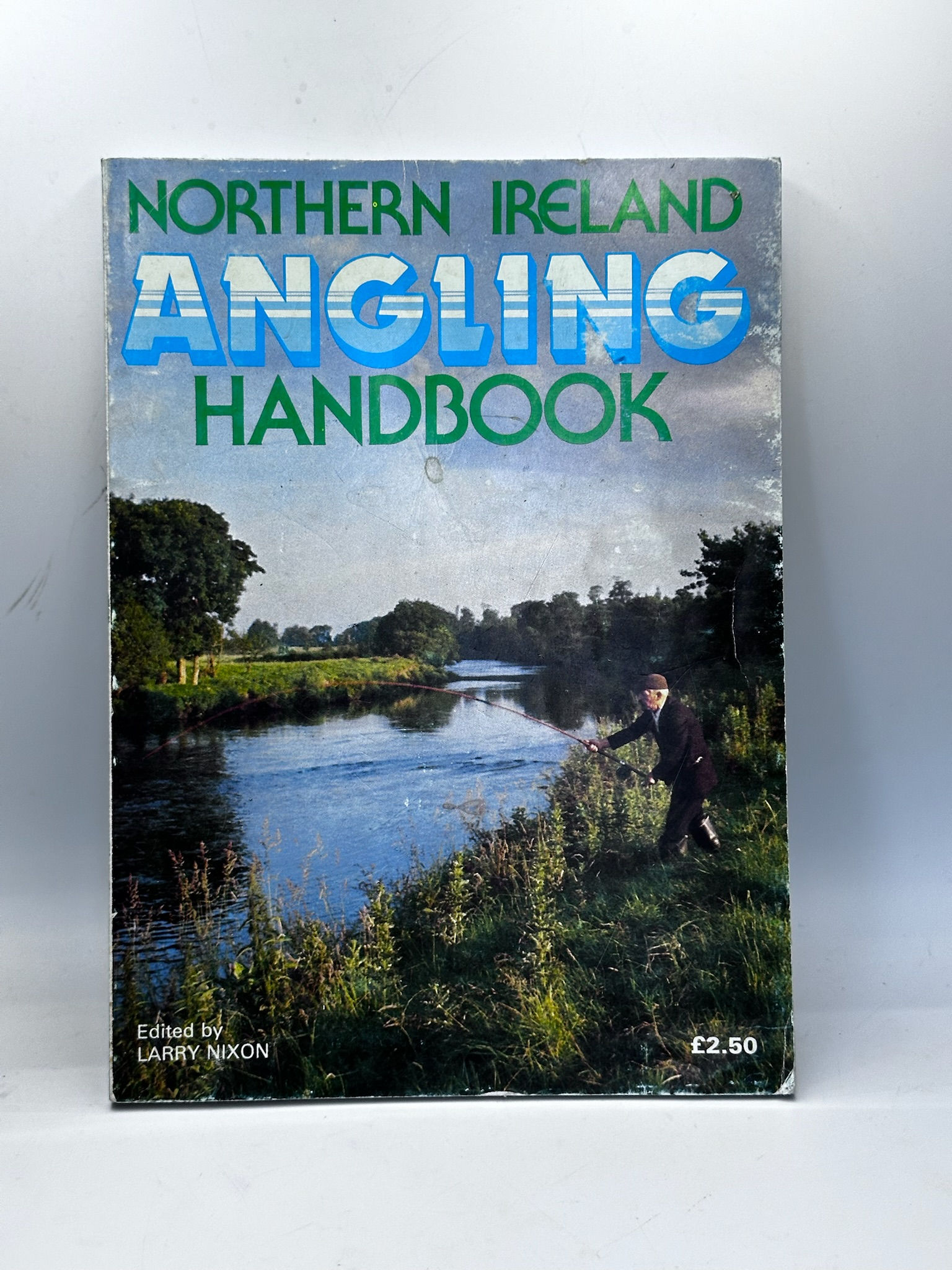 Northern Ireland Angling Handbook (Larry Nixon) Pre-owned,