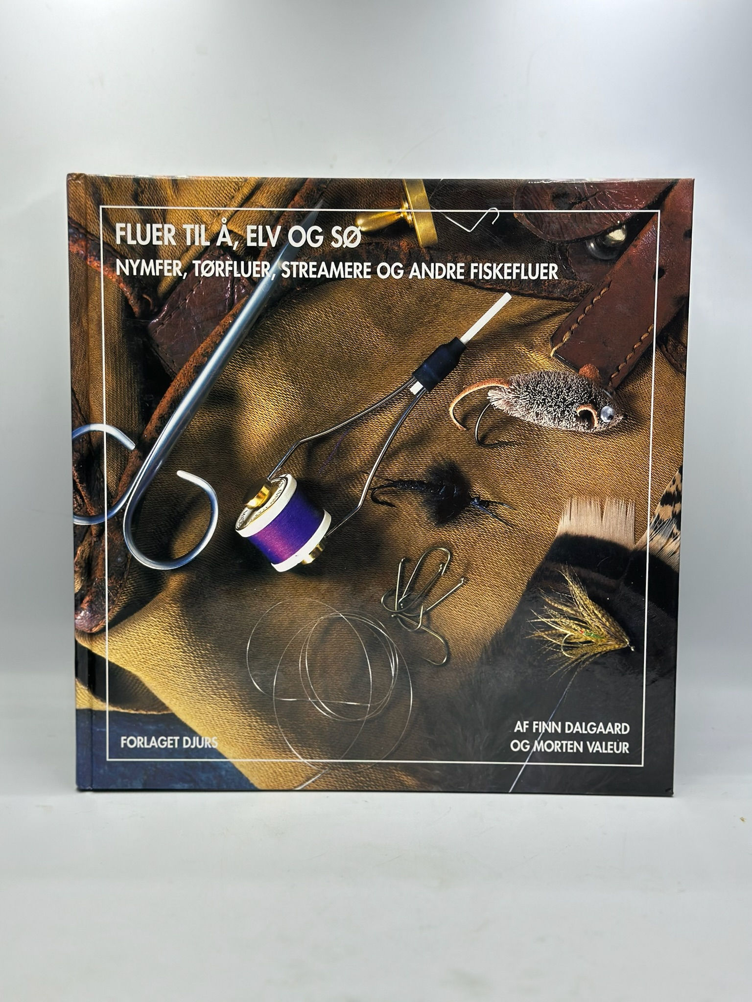 Fluer til Å, Elv og Sø (Finn Dalgaard-Morten Valeur) Pre-owned,