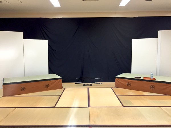 小屋入り→舞台づくり