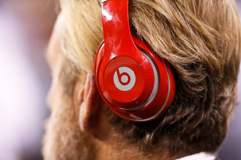 INDIANAPOLIS, IN – SEPTEMBER 15: Detail view of sideline personnel wearing Beats headphones during the game between the Indianapolis Colts and Philadelphia Eagles at Lucas Oil Stadium on September 15, 2014 in Indianapolis, Indiana. The Eagles defeated the Colts 30-27. (Photo by Joe Robbins/Getty Images)