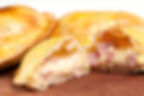 Empanadas de Jamón y Queso.