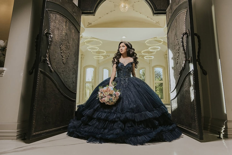 Family planning a Quinceañera celebration in Dallas–Fort Worth for 2027
