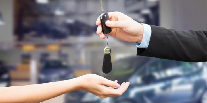 prioridades al comprar un carro nuevo, son el bajo consumo de combustible