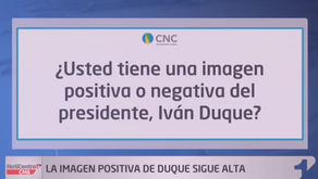 Baja imagen de Iván Duque pero sigue alta