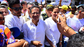 “Hay que controvertir con argumentos no con piedras”: Petro