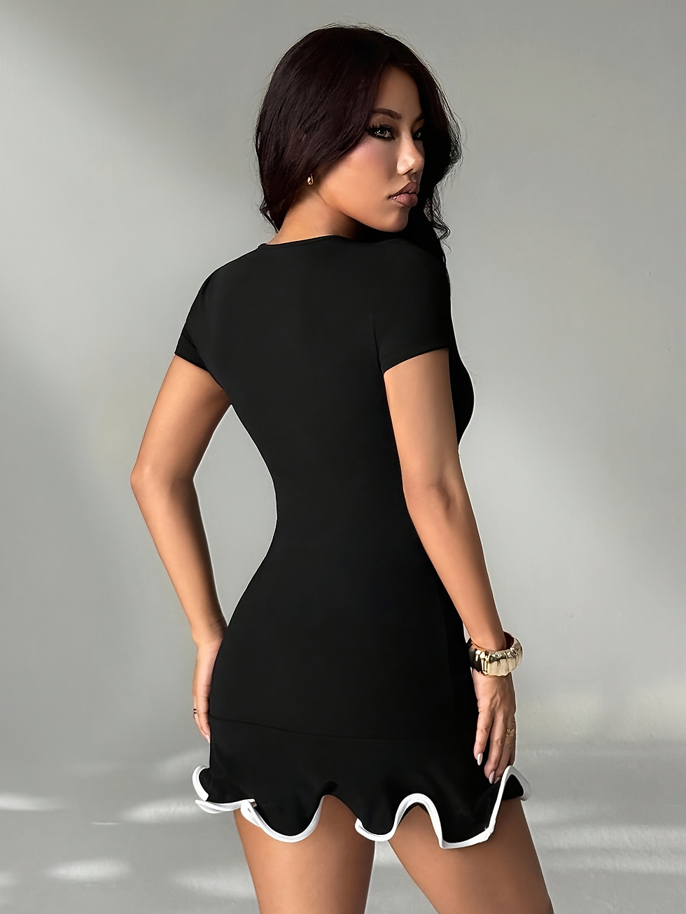 Thumbnail: Round neck ruffled slim-fit mini dress