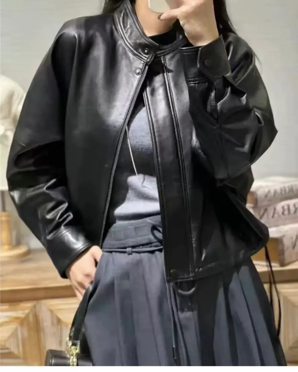 縮圖：蝴蝶袖皮衣  
