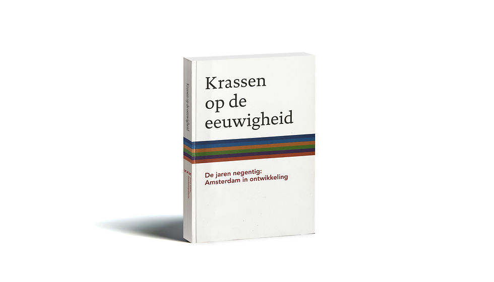 Krassen op de eeuwigheid is eerder een gelegenheidsboekje dat voor de oprichting van de OntwikkelingsAlliantie Amsterdam aan de hand van interviews met sleutelfiguren terugkijkt op de bewogen jaren negentig. 140 Pagina's, soft cover. Formaat: 200 mm x 135 mm. Nederlandstalig. Redactie: Herman van Vliet en Bob Duynstee. Vormgeving i.s.m. Thonik. Realisatie: 1001.