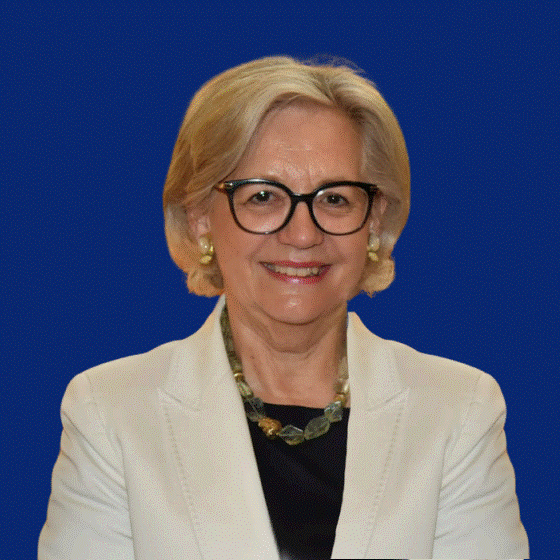 Claudine Schmid 2.gif
