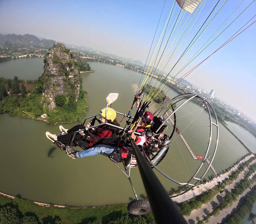 Bay dù lượn ngắm Hoa Lư cùng Fly Ninh Bình