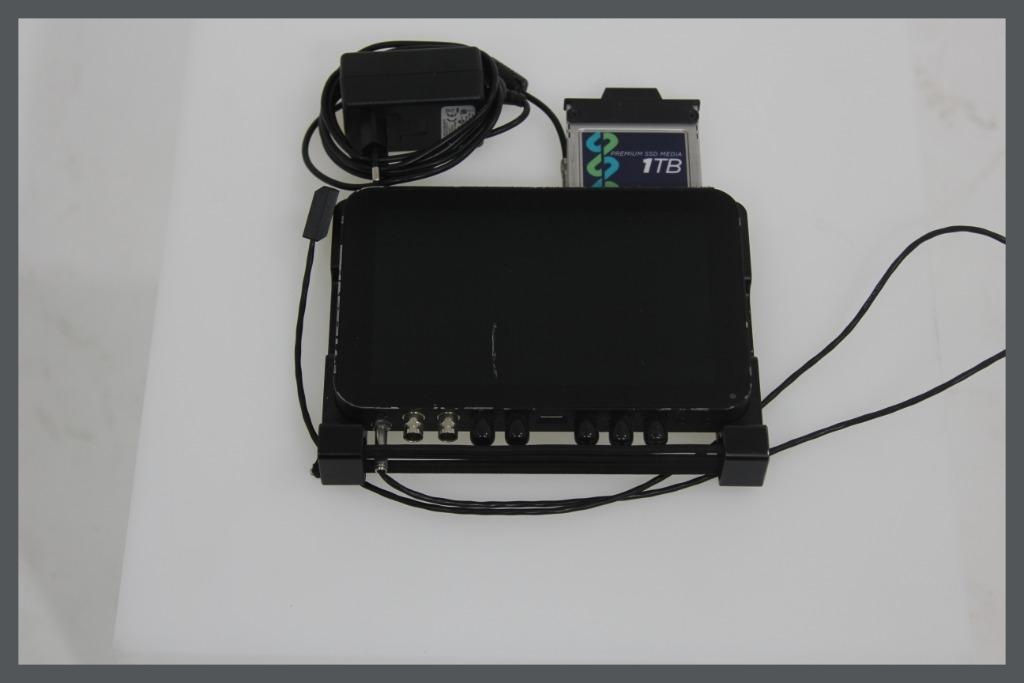 Odyssey Q7+ moniteur recorder Raw licence active