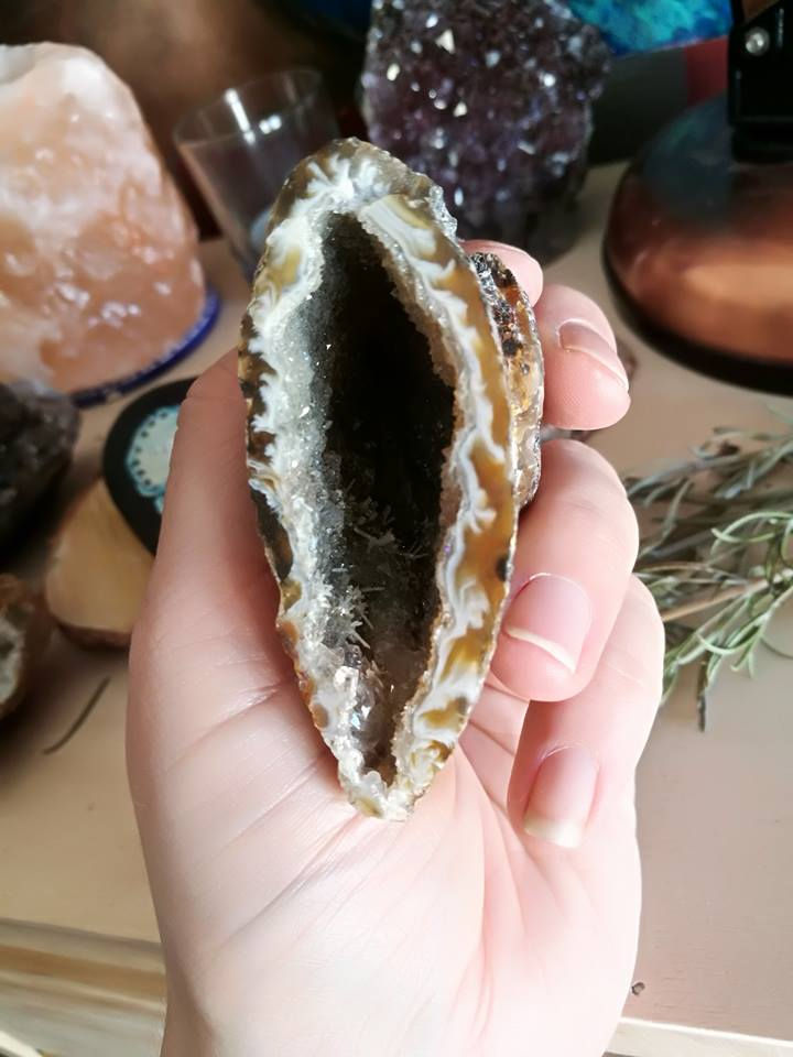 Thumbnail: Agate Geode