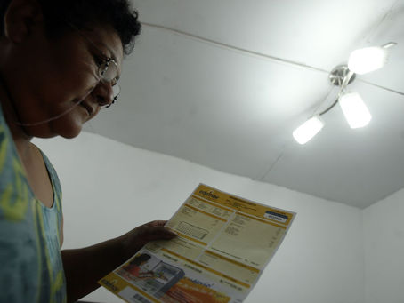 Gobierno coordina con empresas de servicios para postergar pagos de agua y luz
