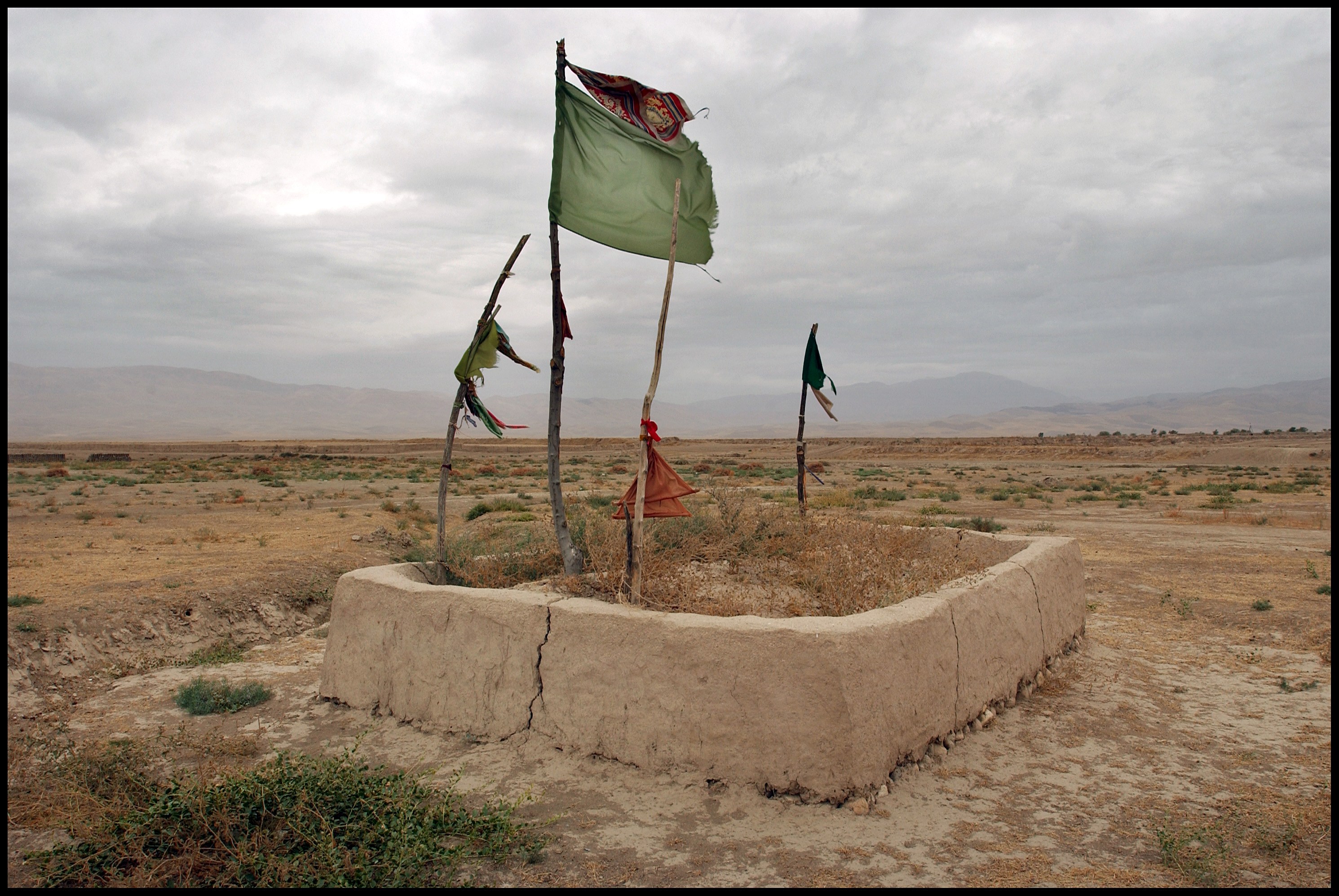 AFGHAN GRAVE