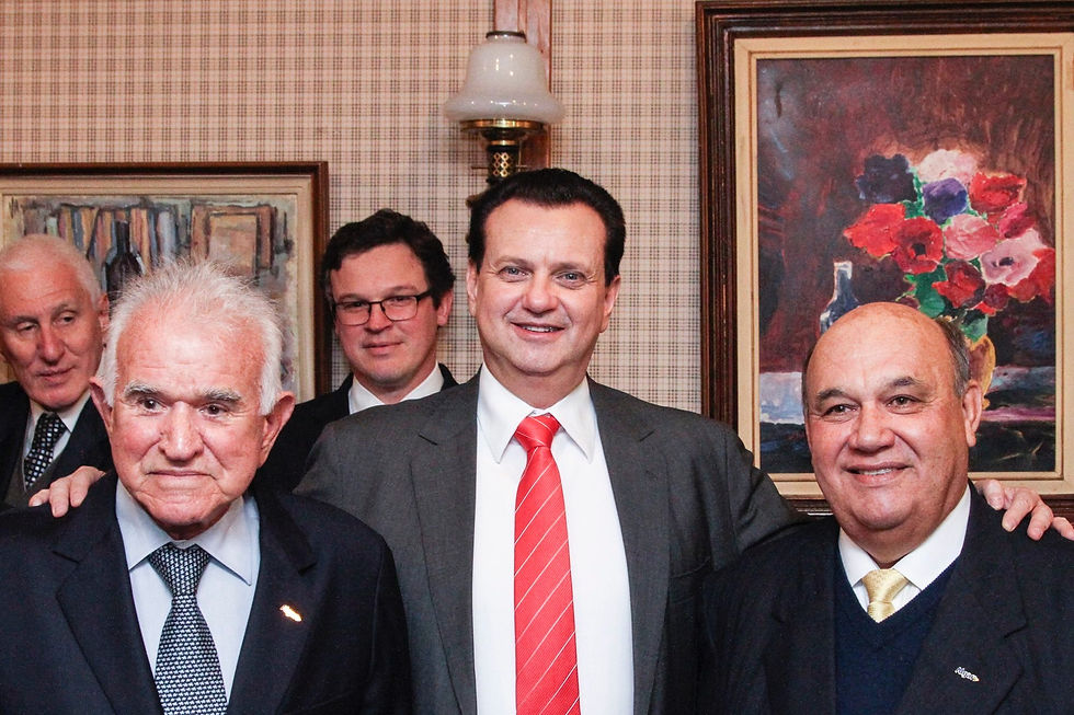 Ministro Kassab presente