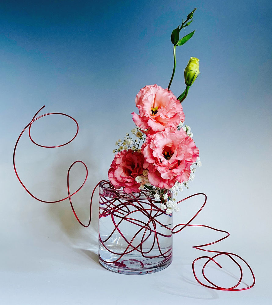 Ikebana without Kenzan Surprising Things Happen