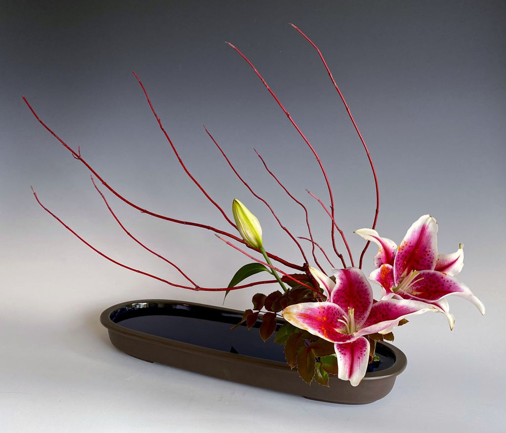 Ikebana Dreaming Japanese flower arrangement traditional and modern
