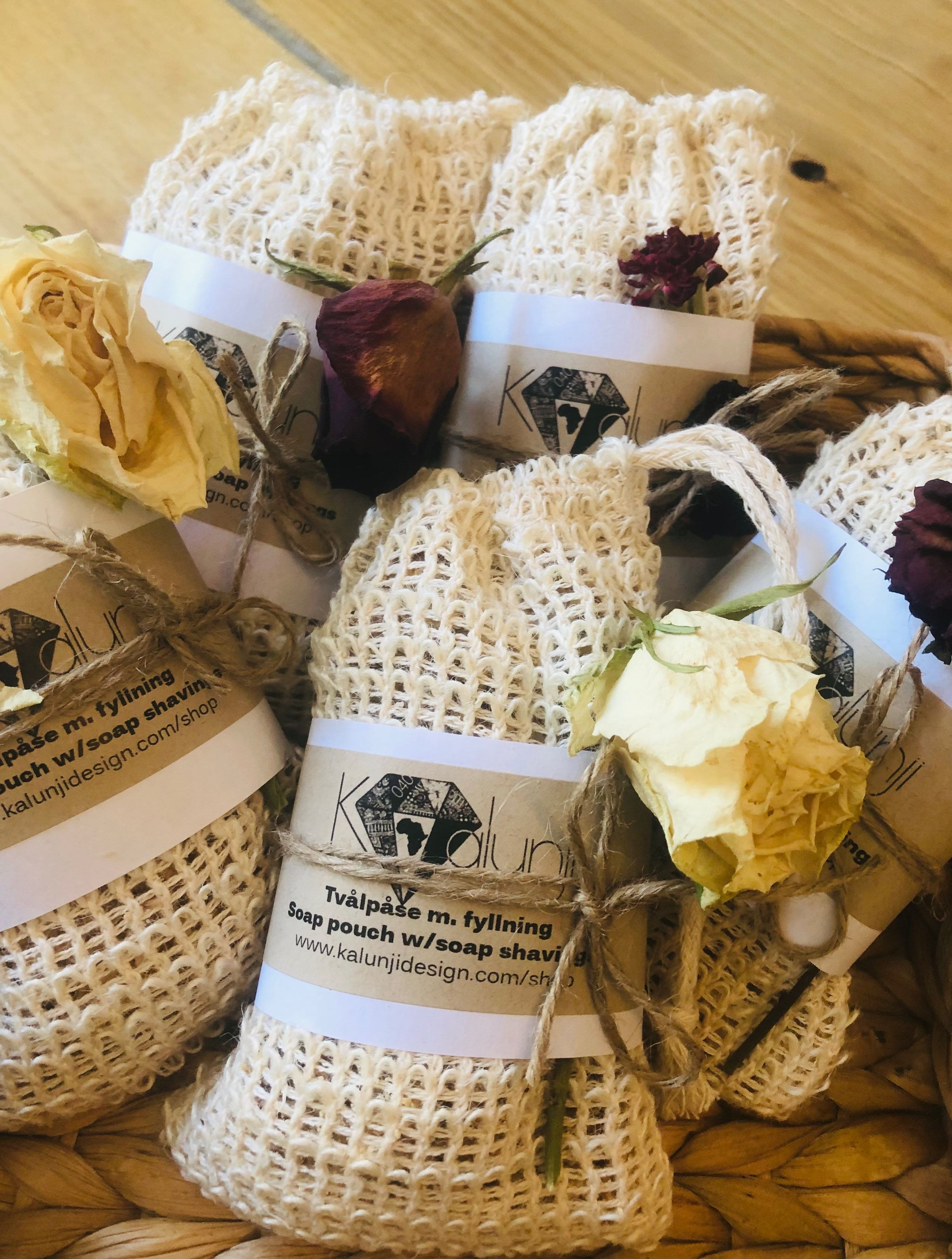 Organic Sisal bag w. soap shavings