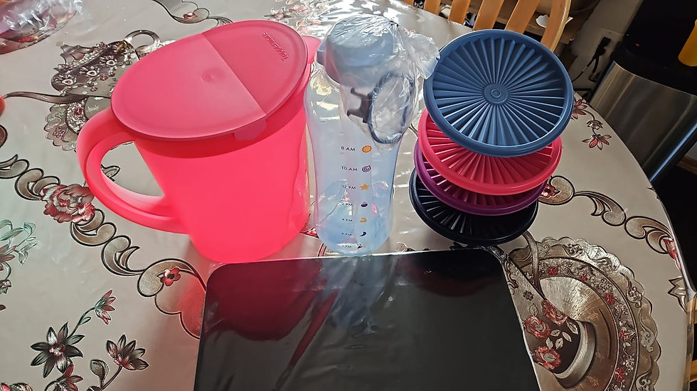 Thumbnail: Tupperware Bundle