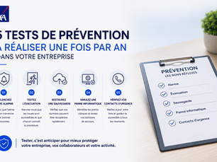 En matière de prévention, avoir les bons équipements et les bonnes procédures est essentiel. Mais une question reste souvent sans réponse : fonctionneront-ils réellement le jour où vous en aurez besoin ? Une alarme jamais testée, une sauvegarde impossible à restaurer ou une procédure d’urgence que personne ne connaît peuvent donner un faux sentiment de sécurité. Voici 5 tests simples à réaliser au moins une fois par an pour vérifier que votre entreprise est réellement prête à réagir.