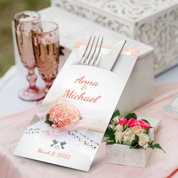 Bespoke Cutlery Pouches with Napkins: A Personalized Touch for Your Wedding Celebration