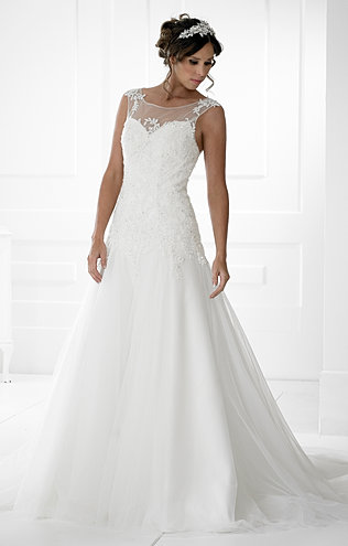 The Ivory Gown  Bridal  Outlet Store  Ulceby Wedding  