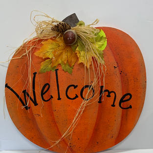 Single Pumpkin Hanging Welcome