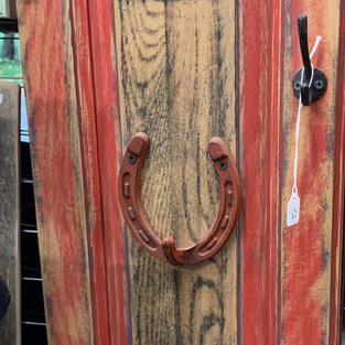 Red Door / Horseshoe Sign with Hook - 10x30