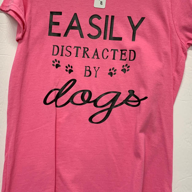 Easily Distracted By Dogs - Tshirt - Pink M
