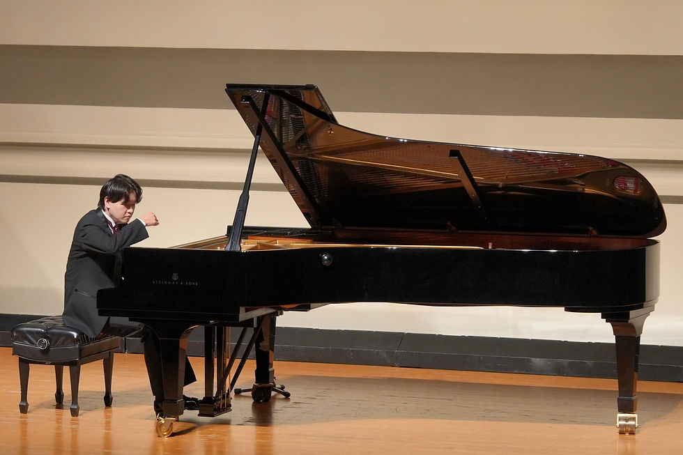 小林公演演奏の様子🎹