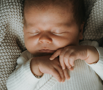 newborn-photos.jpg