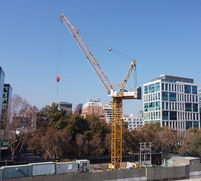 Grúa móvil AT alta capacidad