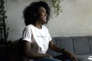 7 Healthy Scalp Tips for Strong, Shiny Hair