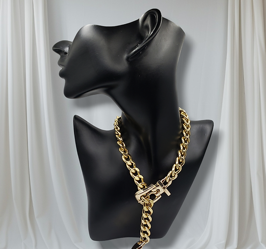 BELT BUCKLE NECKLACE.png