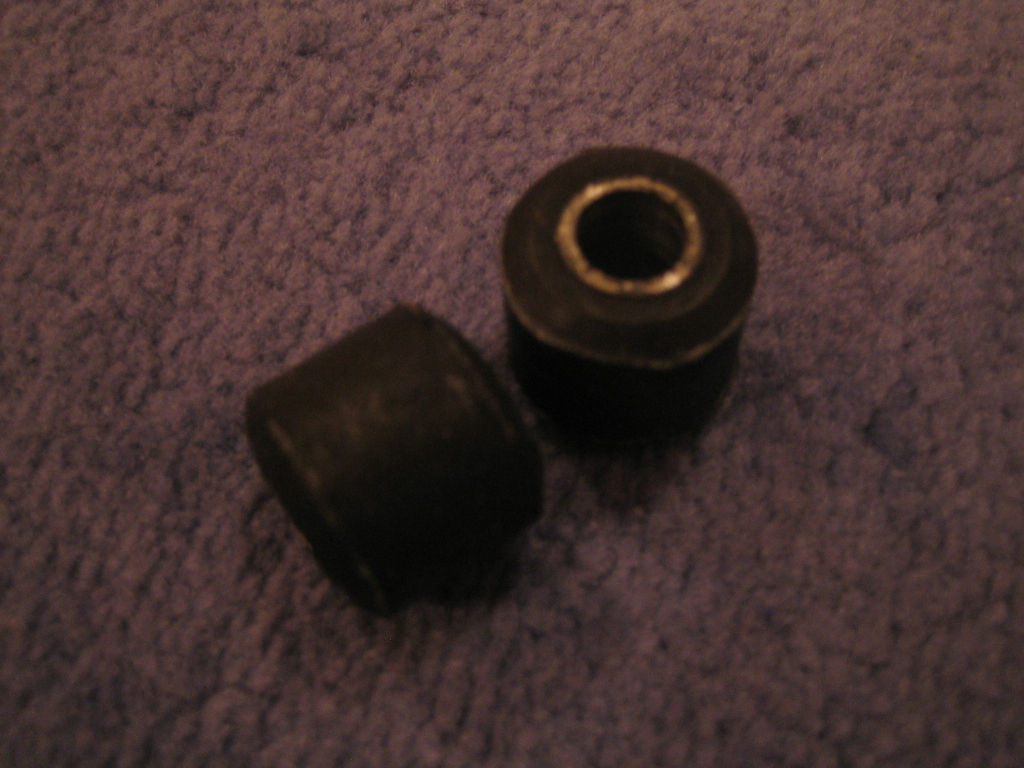 Rear Suspension Bush, 19-7487. O190AA