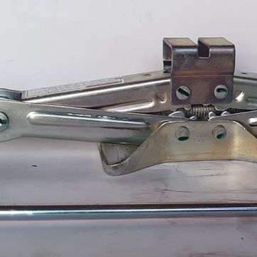 SCISSOR, HYDRAULIC, BOTTLE, TROLLEY JACKS & TOOLS